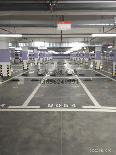 西安停車場(chǎng)車位劃線多少錢一個(gè),西安停車場(chǎng)劃線施工的價(jià)格?