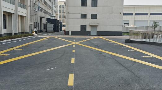 蘇州專業(yè)廠區(qū)劃線施工,筑牢安全根基,賦能企業(yè)騰飛 蘇州專業(yè)廠區(qū)劃線施工,筑牢安全根基,賦能企業(yè)騰飛